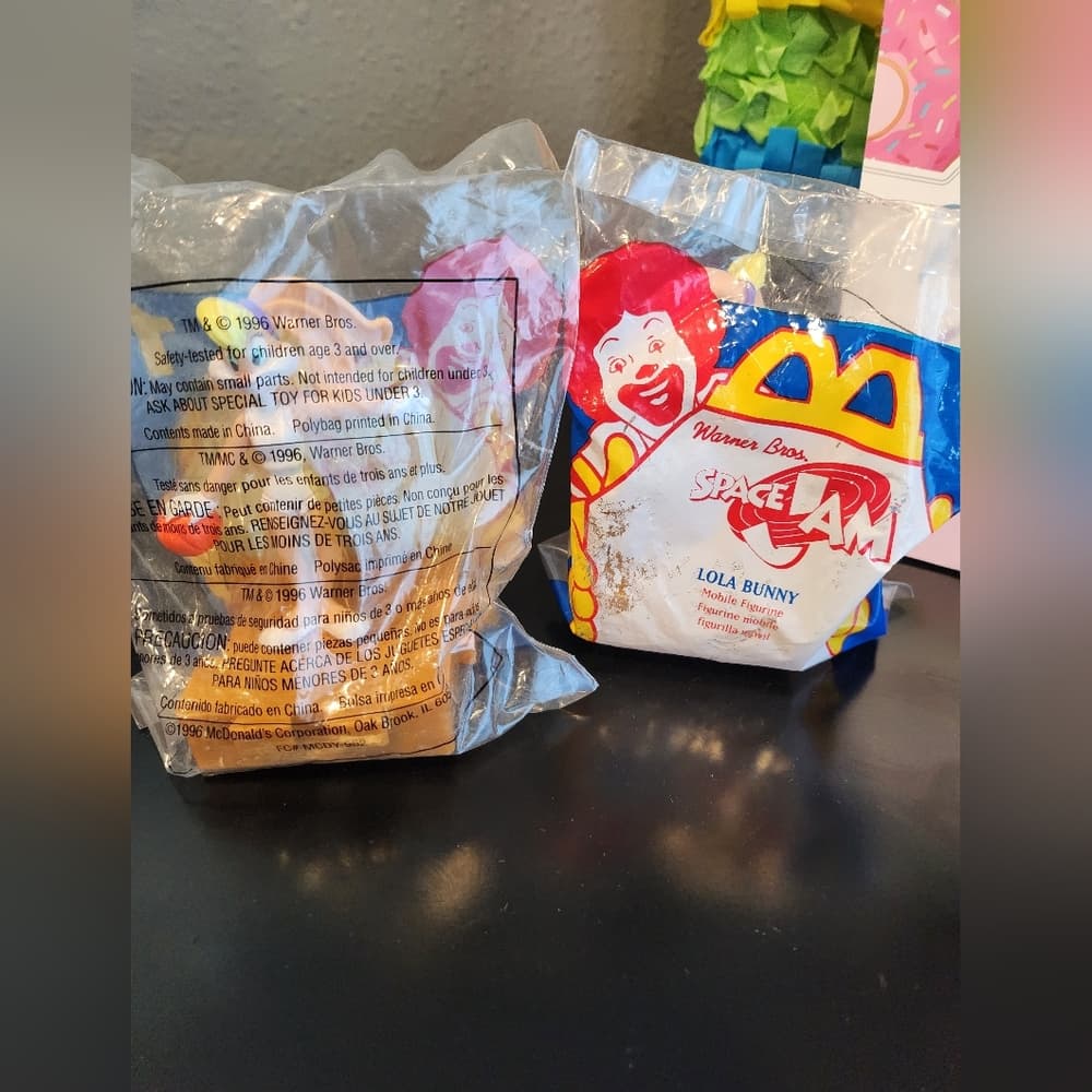 Unopened 1996 Space Jam McDonald's Happy Meal Toy Lola Bunny - Thumbnail 5