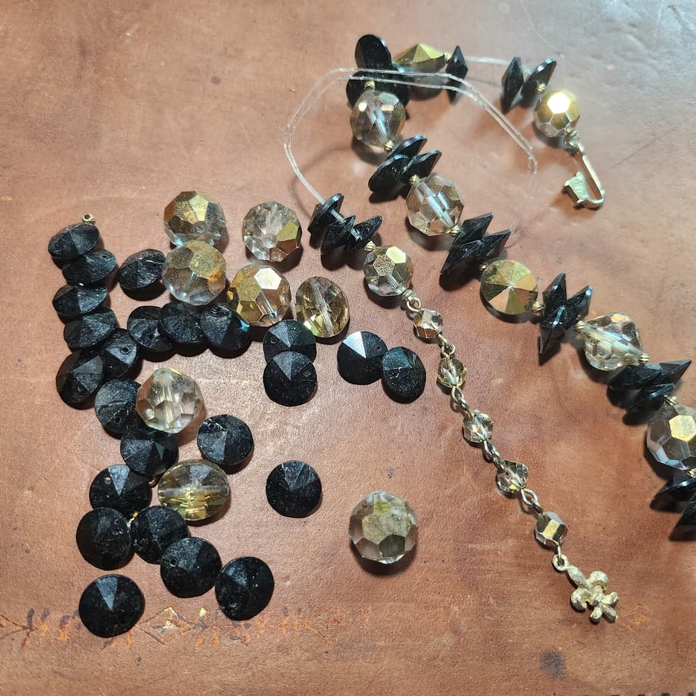 Vintage Stamped Vendome Flower Clip On Earrings And Necklace [Broke] Beads - Thumbnail 6