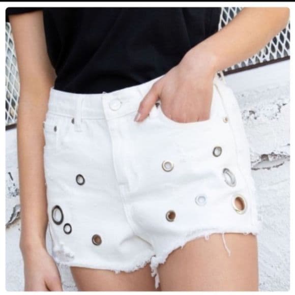POL White High Waisted Eyelet Fringe Trim Shorts - Thumbnail 17