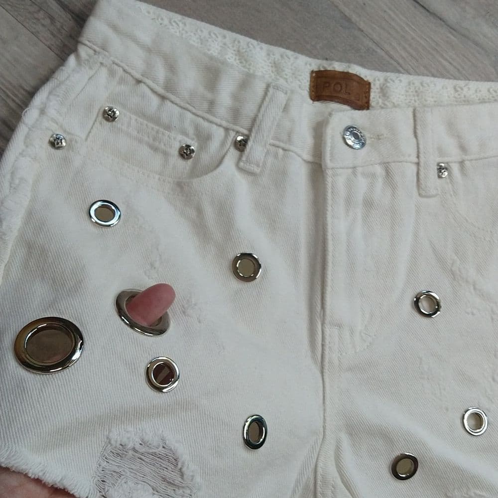 POL White High Waisted Eyelet Fringe Trim Shorts - Thumbnail 11