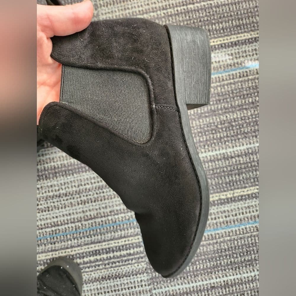 Express Black Faux Suede Ankle Booties Low Block Heel - Thumbnail 5