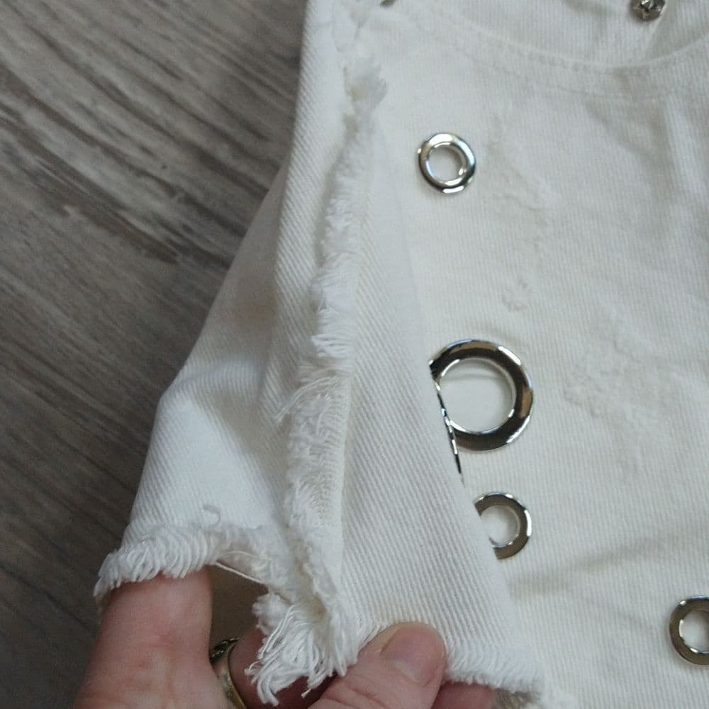 POL White High Waisted Eyelet Fringe Trim Shorts - Thumbnail 12