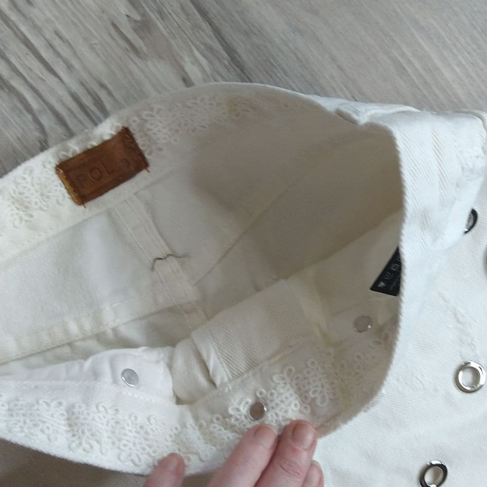 POL White High Waisted Eyelet Fringe Trim Shorts - Thumbnail 13