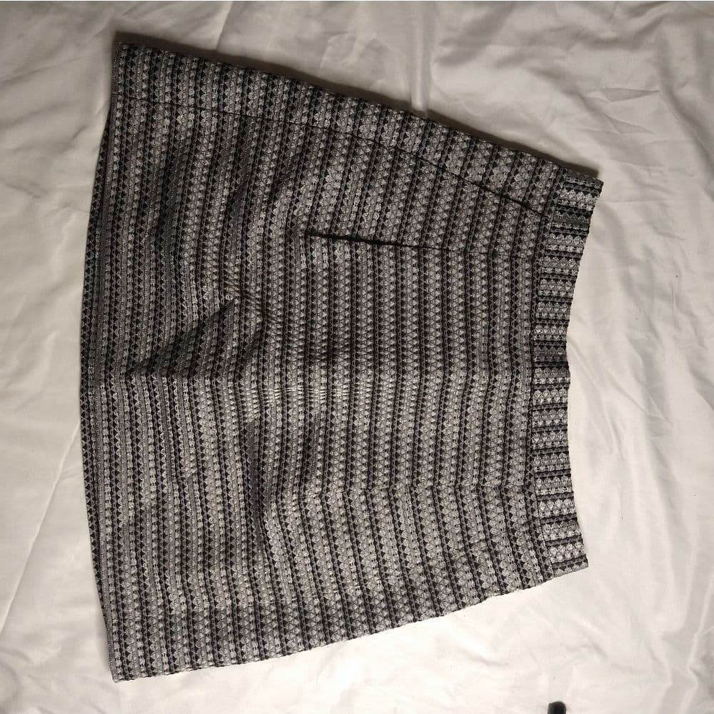 BCBGMaxAzria A line Skirt with Pockets - Thumbnail 6