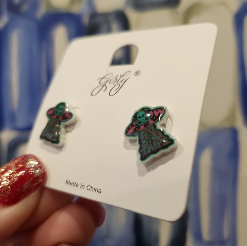 No Bad Trips Tiny Space Ship Alien Acrylic Stud Earrings - Thumbnail 6