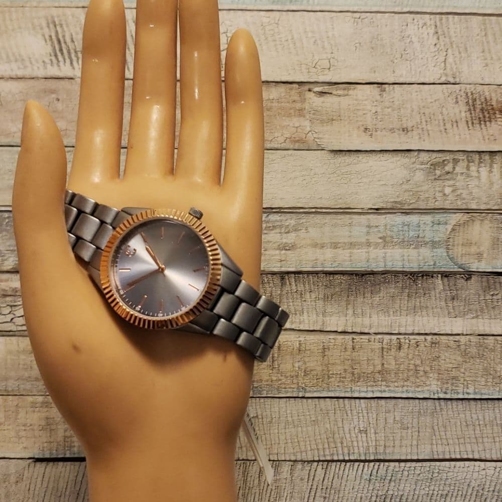Charming Charlie 🥰 NWT Silver Tone Unisex Watch - Thumbnail 8