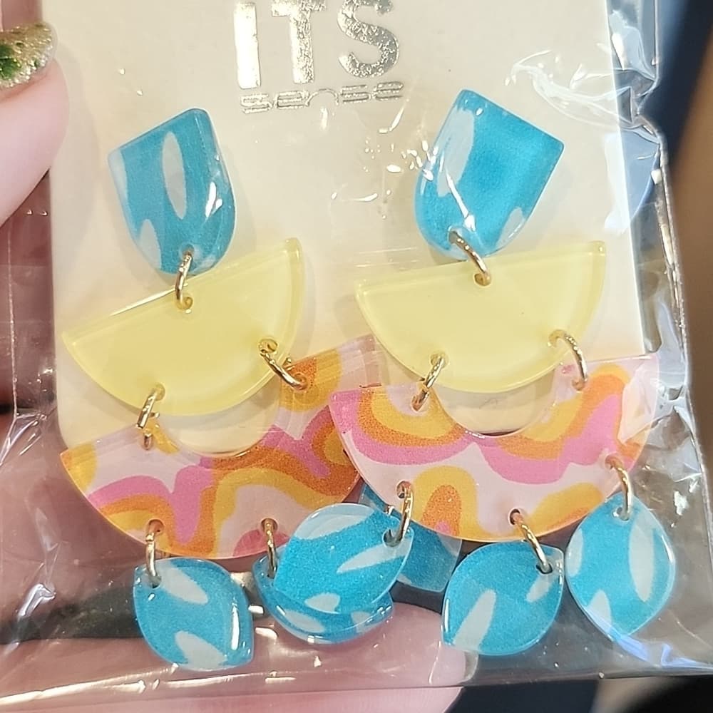 1 Pair Bright Colorful Floral Acrylic Chandelier Dangle Earrings - Thumbnail 8