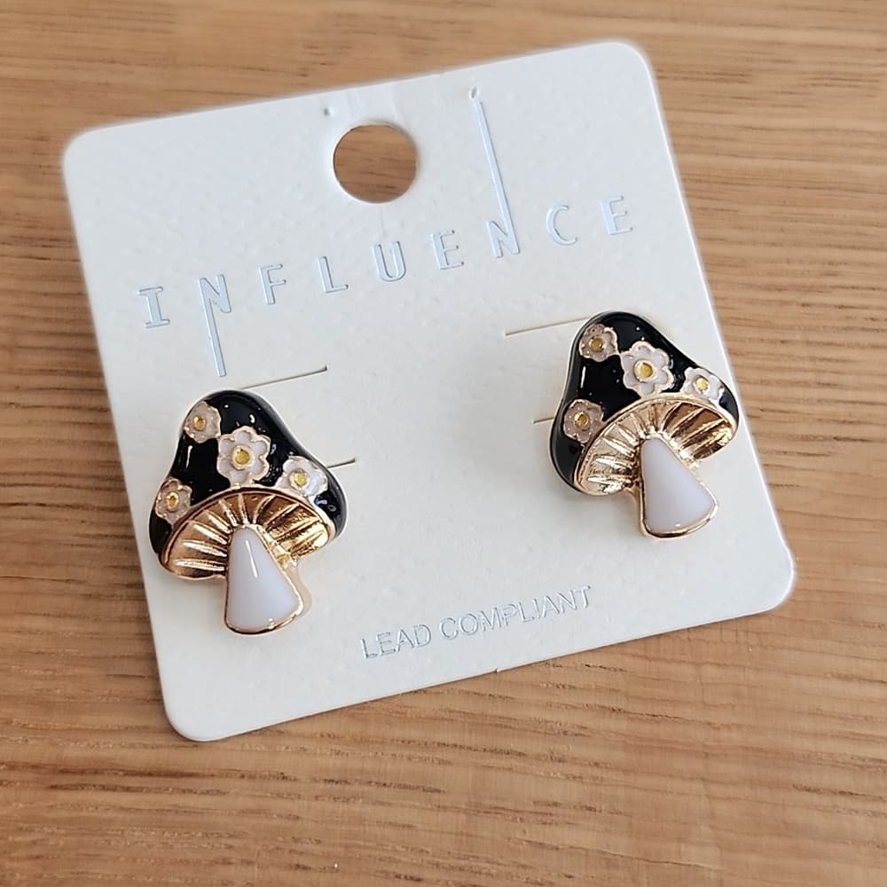 Black and Gold Enamel Mushroom Post Earrings - Thumbnail 5