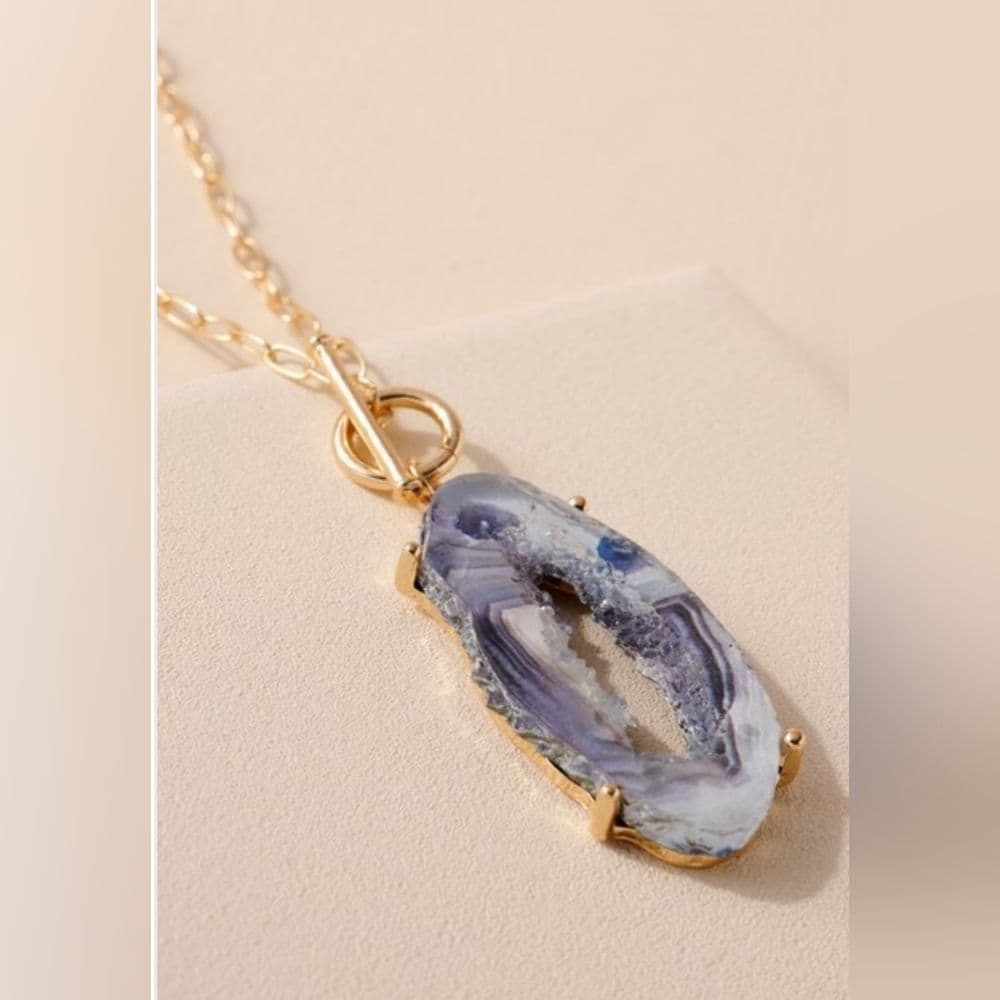 Gorgeous Resin Crystal Agate Geode Pendant and Earring Set - Thumbnail 4
