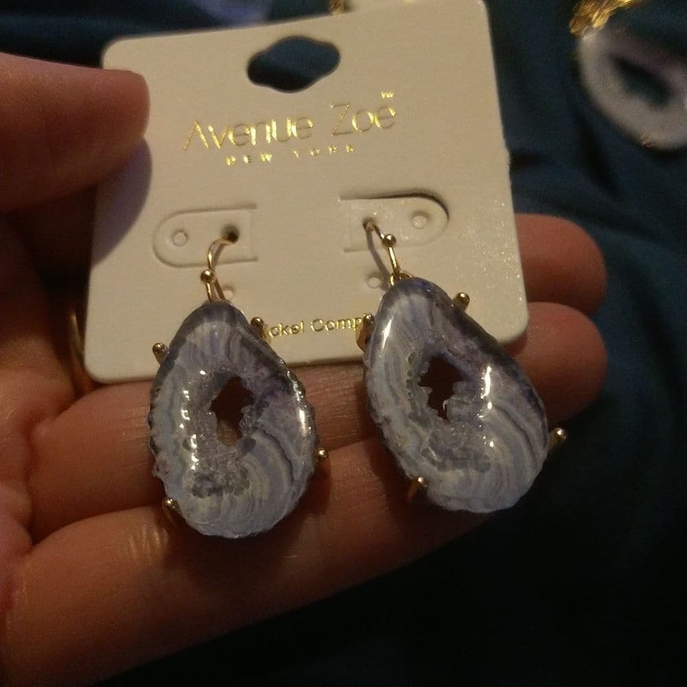 Gorgeous Resin Crystal Agate Geode Pendant and Earring Set - Thumbnail 10