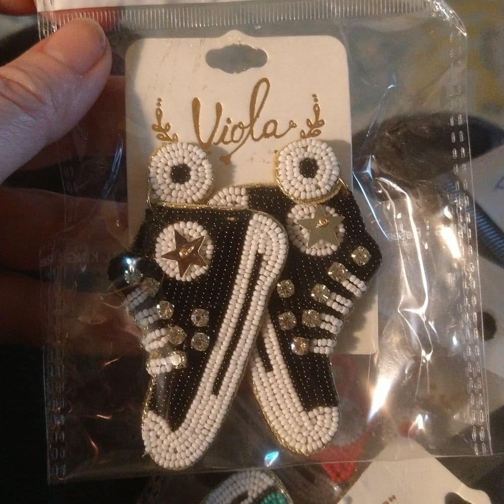 Super Cute Oversized High Top All Star Shoes Seed Beaded turquiose Stud Earrings - Thumbnail 7