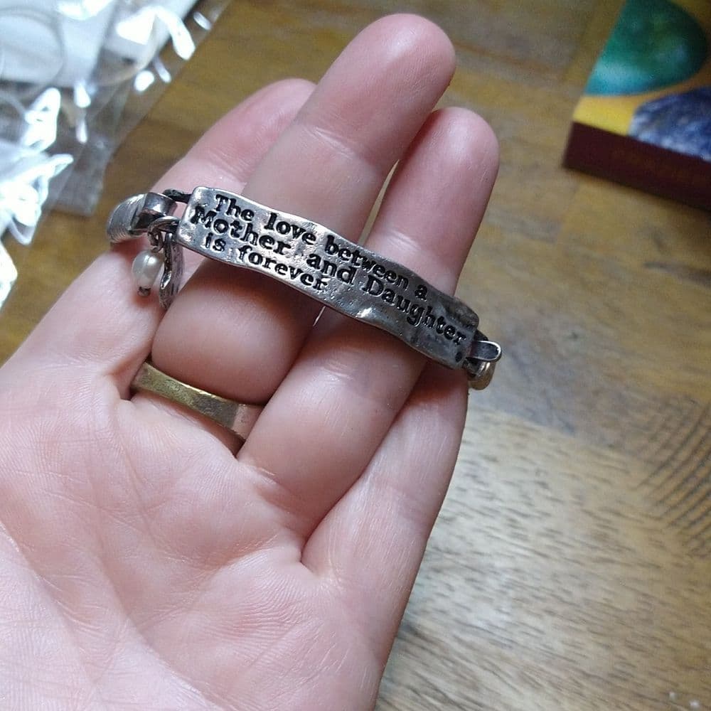 Silver Tone Mother and Daughter Engraved Charm Bracelet - Thumbnail 2