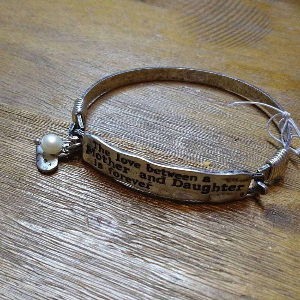 Silver Tone Mother and Daughter Engraved Charm Bracelet