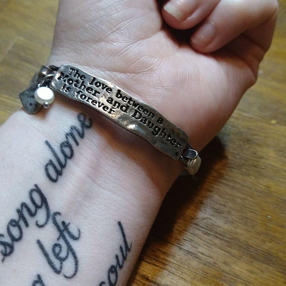 Silver Tone Mother and Daughter Engraved Charm Bracelet - Thumbnail 5