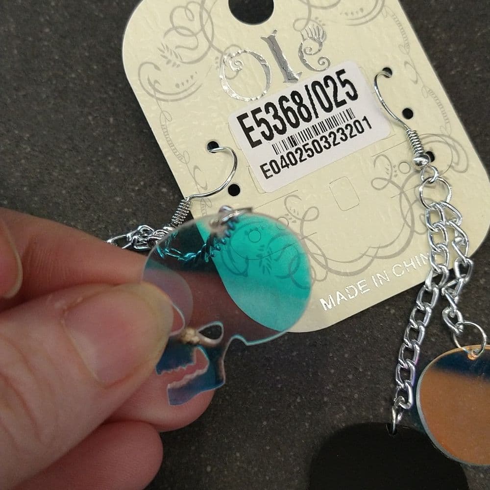 Color Changing Skulls on Chain Dangle Acrylic Earrings - Thumbnail 7