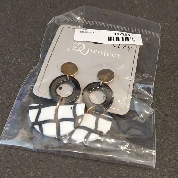 Black And White Plaid Funky Clay and Metal Dangle Statement Earrings - Thumbnail 8