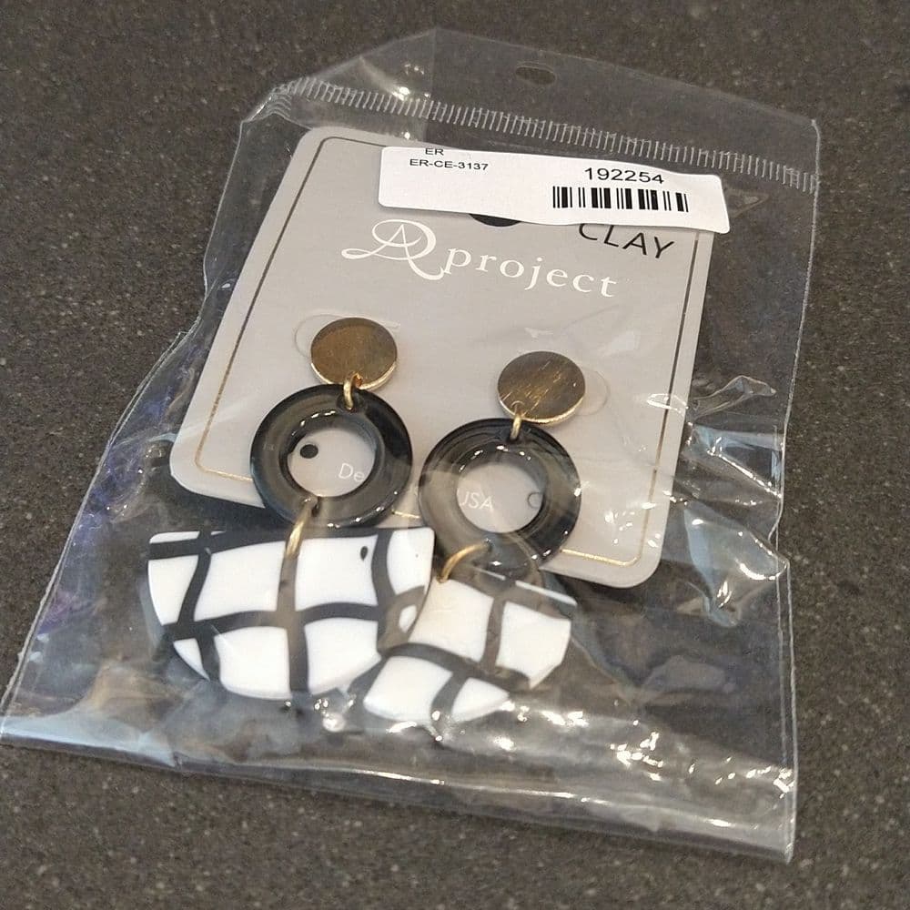 Black And White Plaid Funky Clay and Metal Dangle Statement Earrings - Thumbnail 7