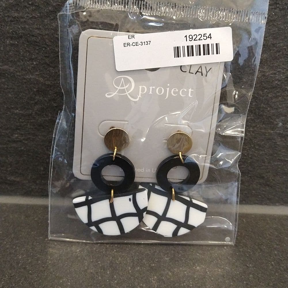 Black And White Plaid Funky Clay and Metal Dangle Statement Earrings - Thumbnail 5