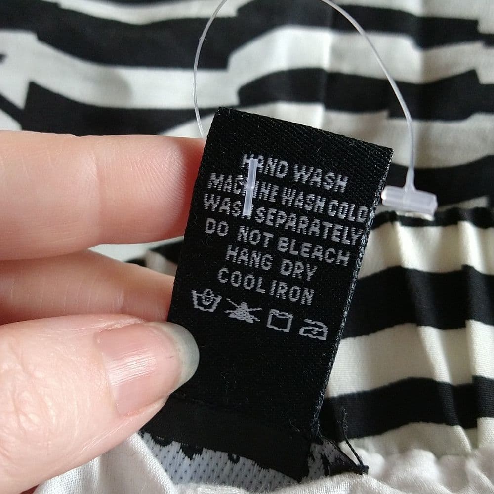 Wet Seal 🥰 Black and White Zebra Stripe Wet Seal Skirt - Thumbnail 7