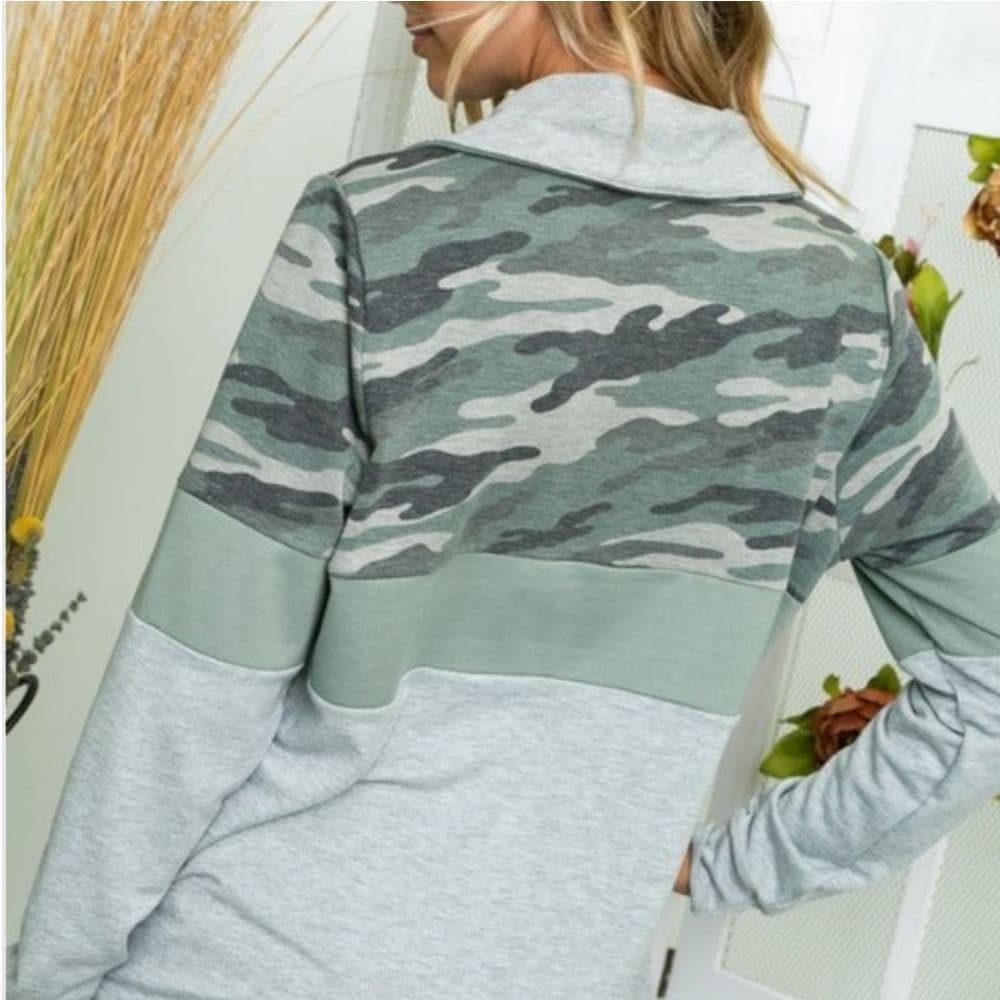 Plus Size Light Weight Color Block Pullover Green Camo Gray - Thumbnail 3