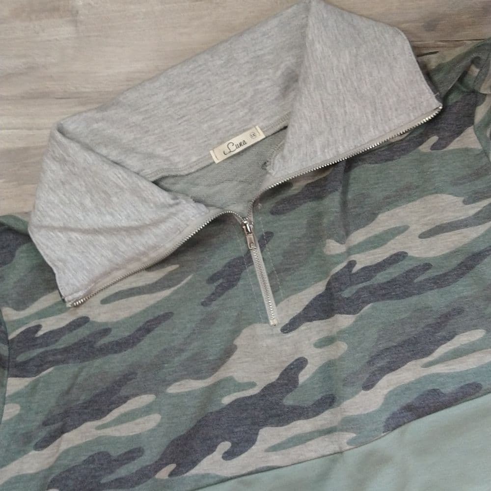 Plus Size Light Weight Color Block Pullover Green Camo Gray - Thumbnail 6