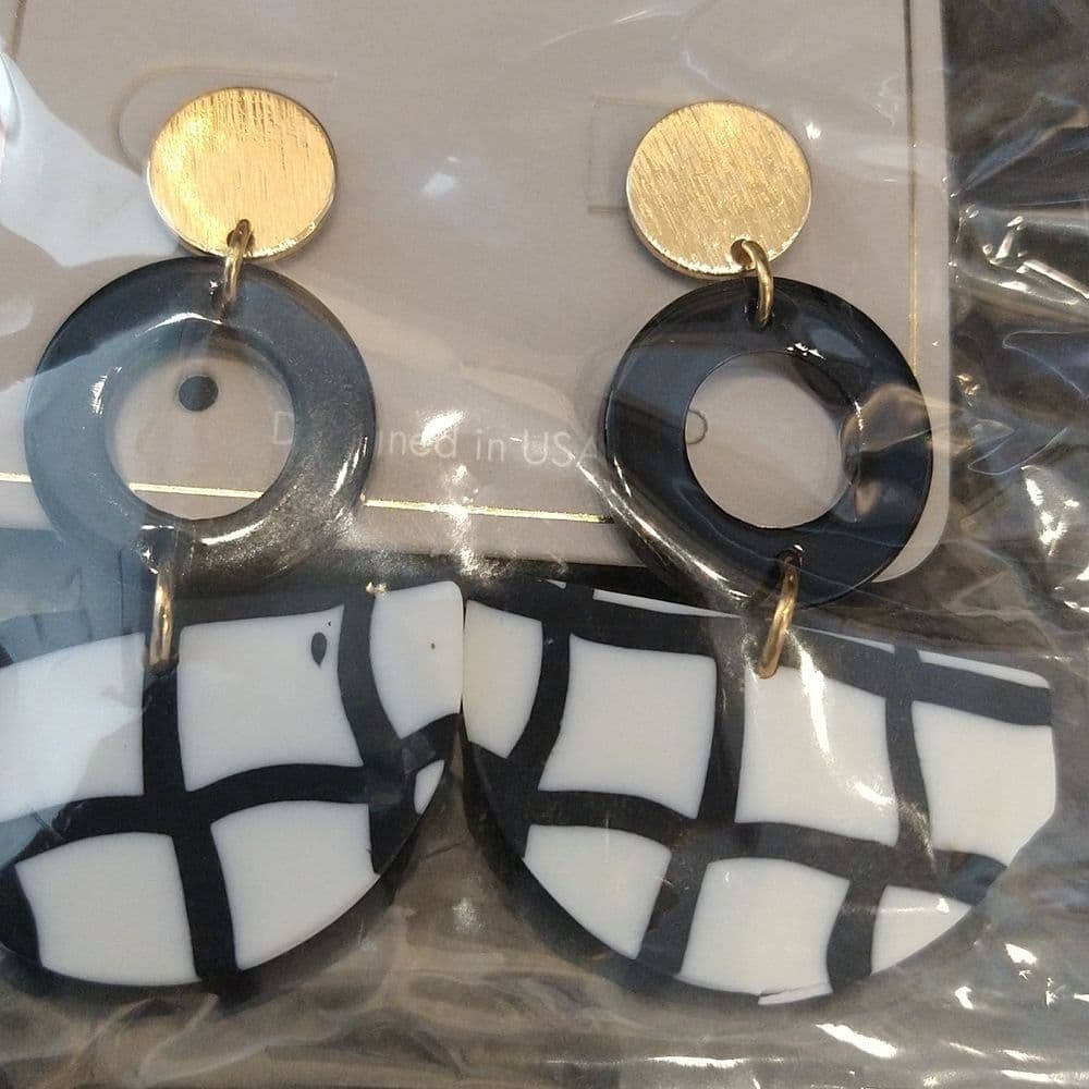 Black And White Plaid Funky Clay and Metal Dangle Statement Earrings - Thumbnail 2