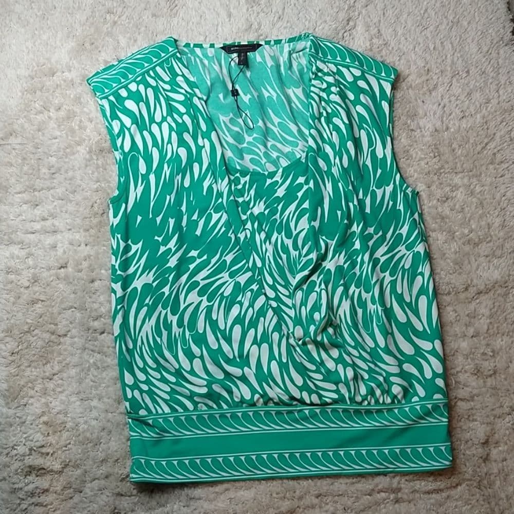 Sale! BCBG MaxAzria Wrap Style Top Add To Bundle For Sale - Thumbnail 5