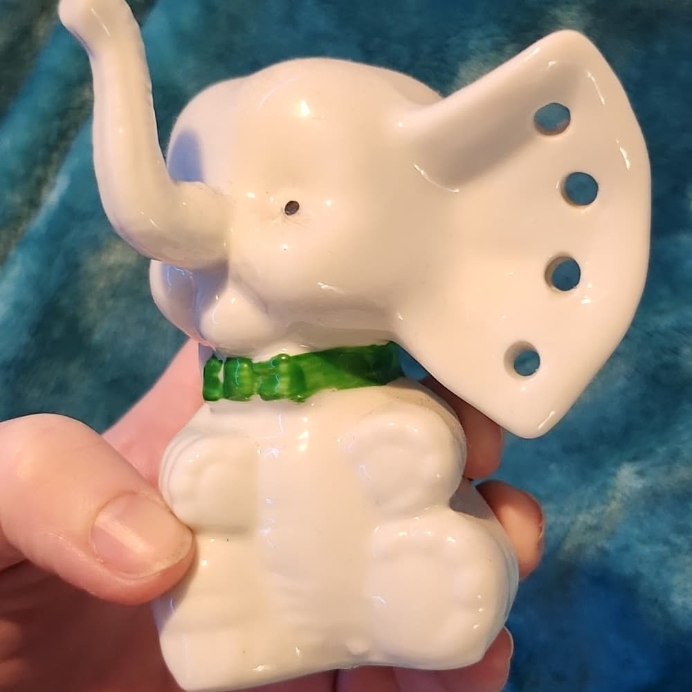 Vintage UCGC Ceramic Elephant Jewelry Holder - Thumbnail 3