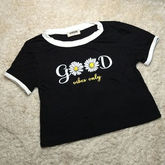 Good Vibes Only Black White And Yellow Daisy Graphic Crop Top - Thumbnail 9