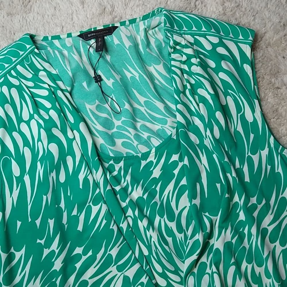 Sale! BCBG MaxAzria Wrap Style Top Add To Bundle For Sale
