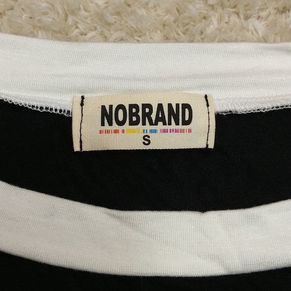 Good Vibes Only Black White And Yellow Daisy Graphic Crop Top - Thumbnail 4