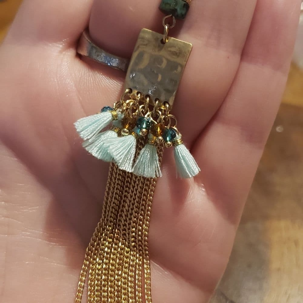Artisan Crafted 14K Gold Chain Fringe and Howlite Dangle Earrings - Thumbnail 4