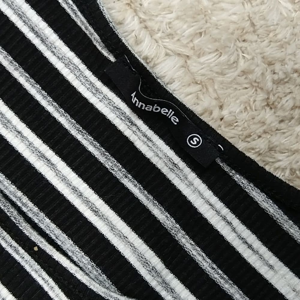Striped Black And White Cropped Tie Waist Short Sleeve Top Annabelle - Thumbnail 3