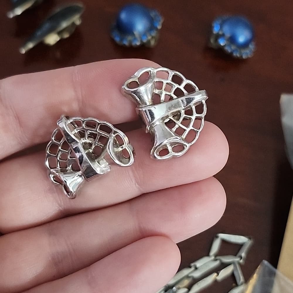Vintage Silver Marino STAMPED Screw Back Earrings - Thumbnail 5