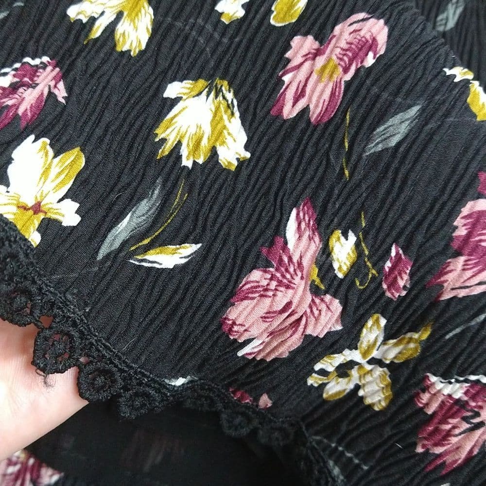 POL Loose Fit Crinkle Floral Blouse with Cord Tie Belt with Fringe - Thumbnail 9