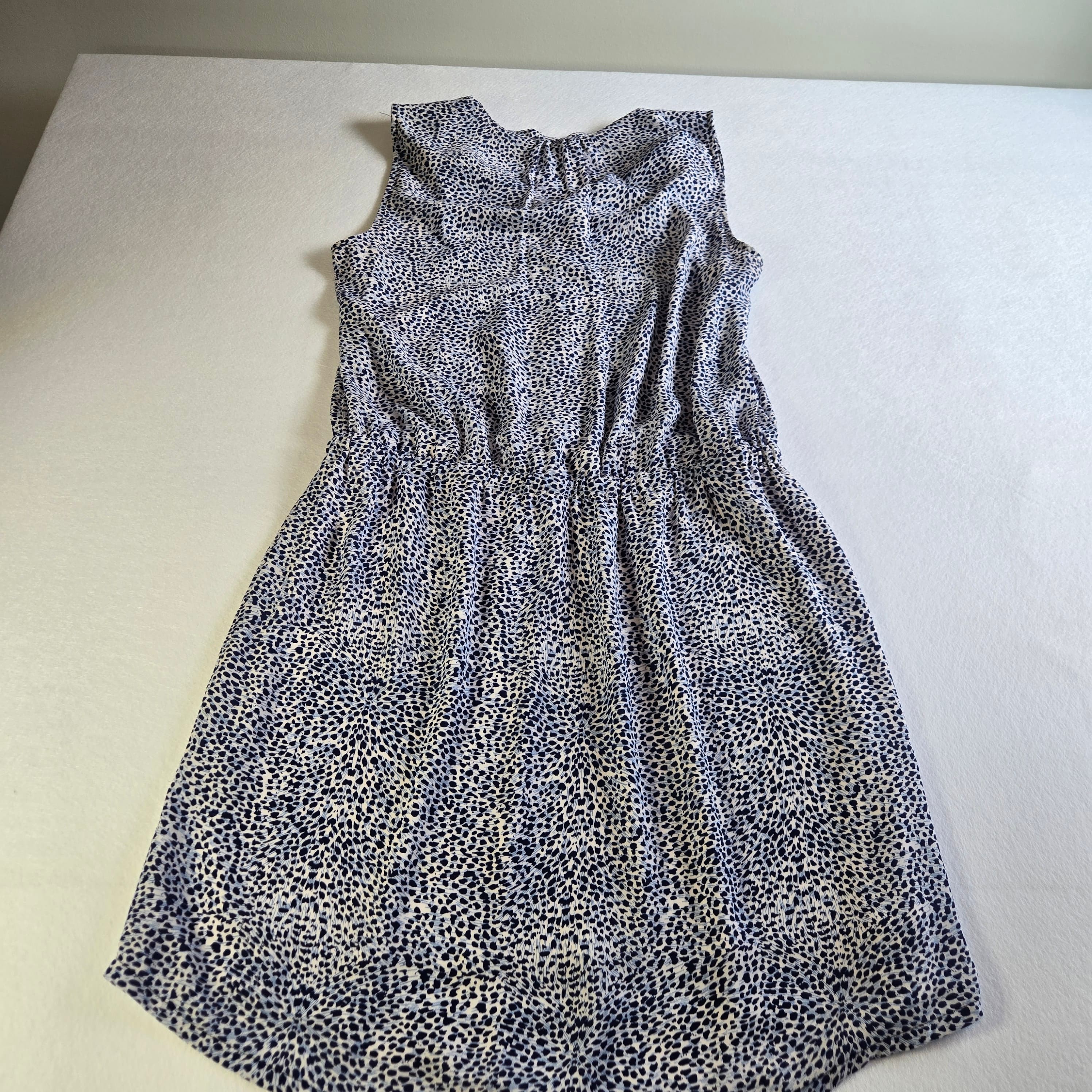 Blue and White Sleeveless Dress with Drawstring Waist - Thumbnail 2
