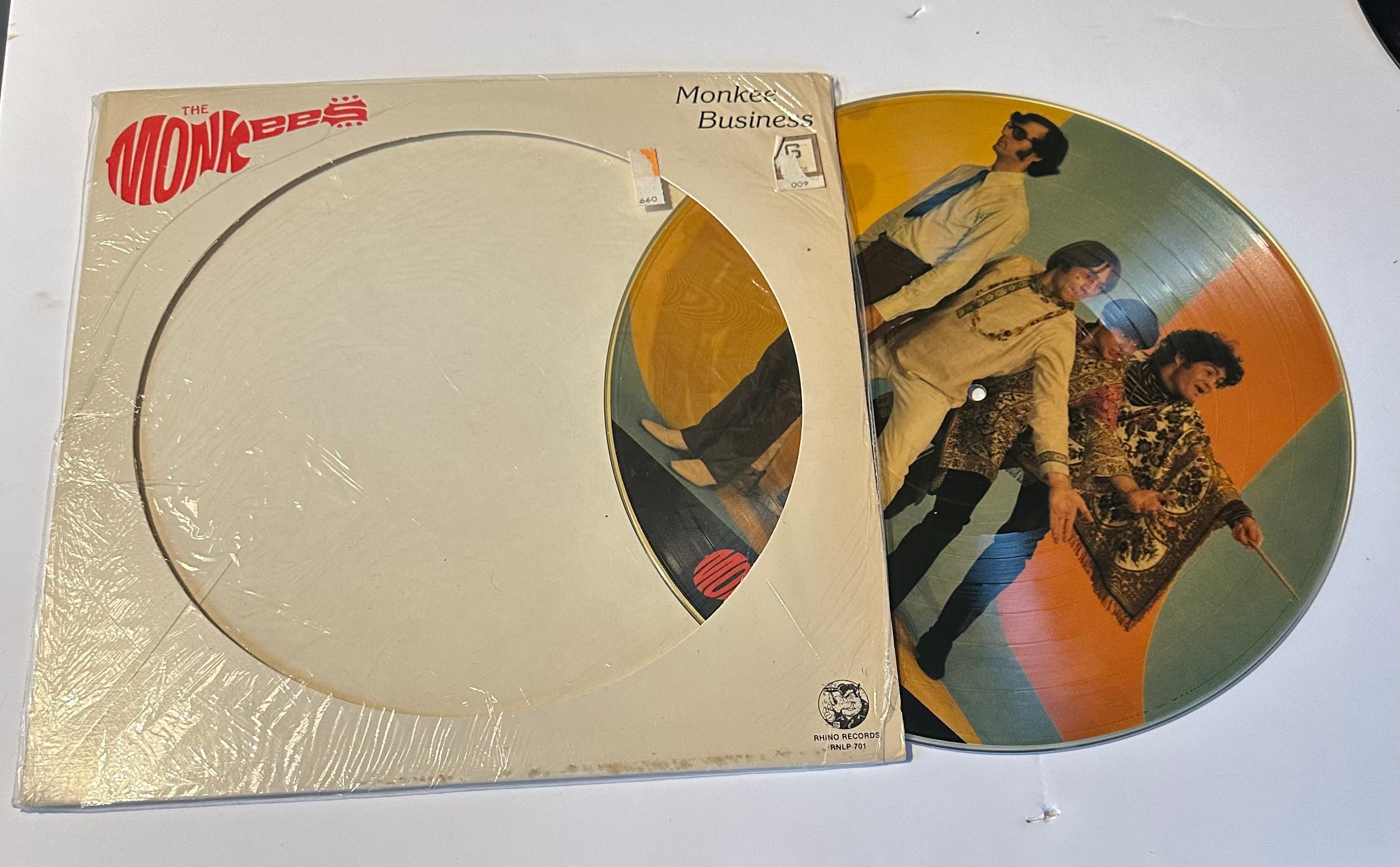 THE MONKEES ~ MONKEE BUSINESS VG+ Picture Disc LP Record Rhino RNLP 701 1982 - Thumbnail 3