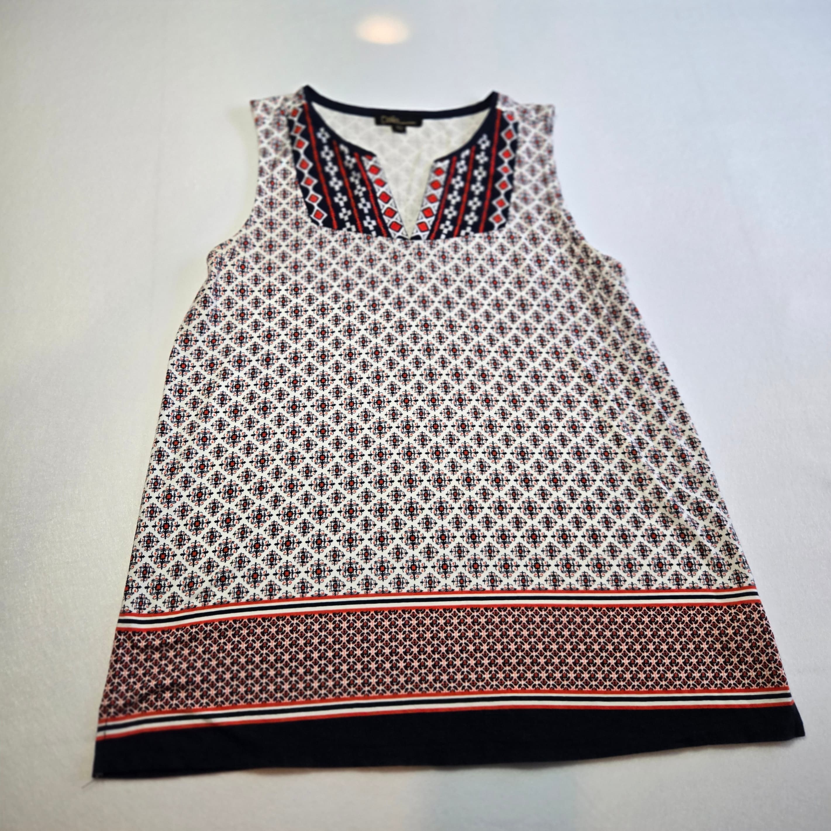 Sleeveless Geometric Print Top - Thumbnail 4