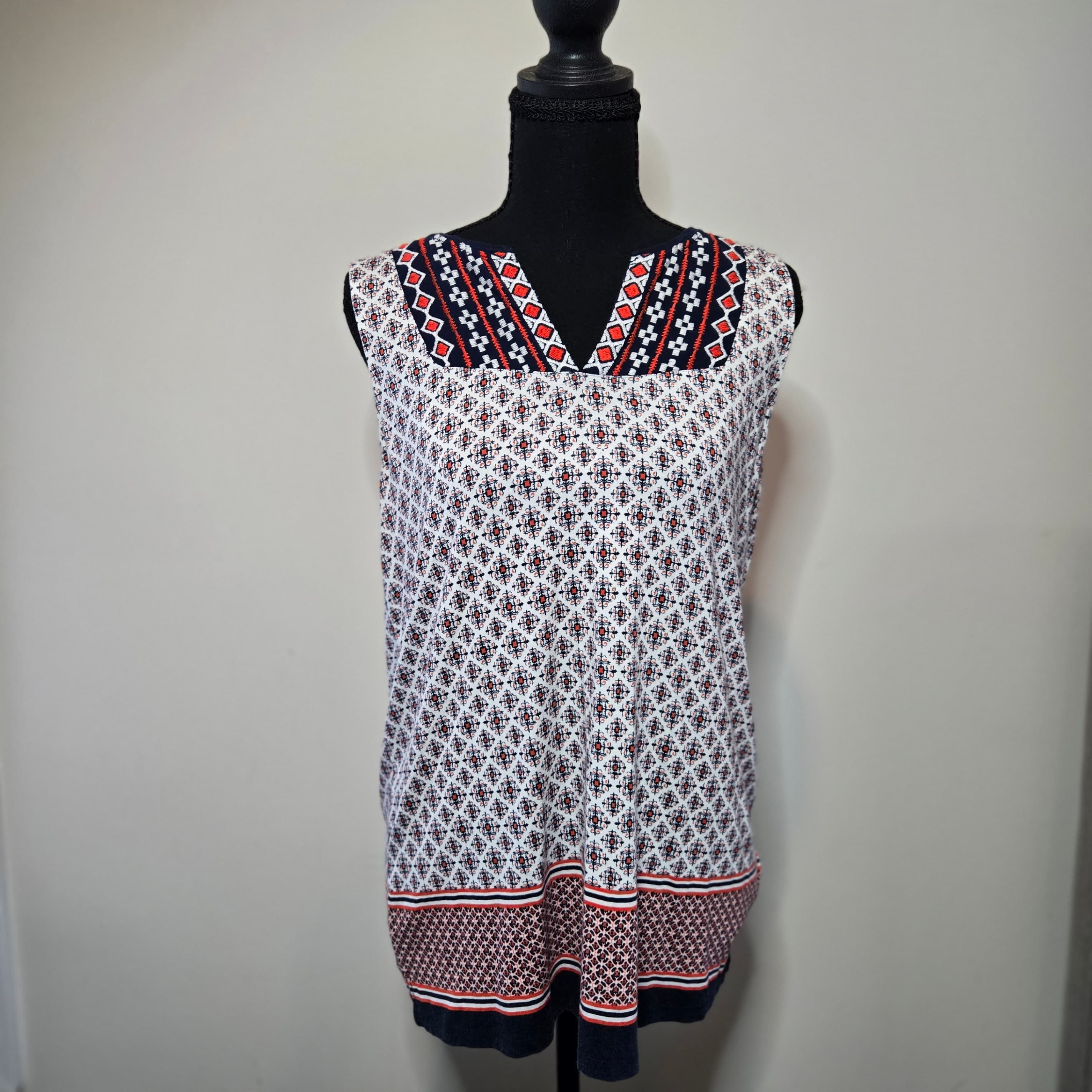 Sleeveless Geometric Print Top