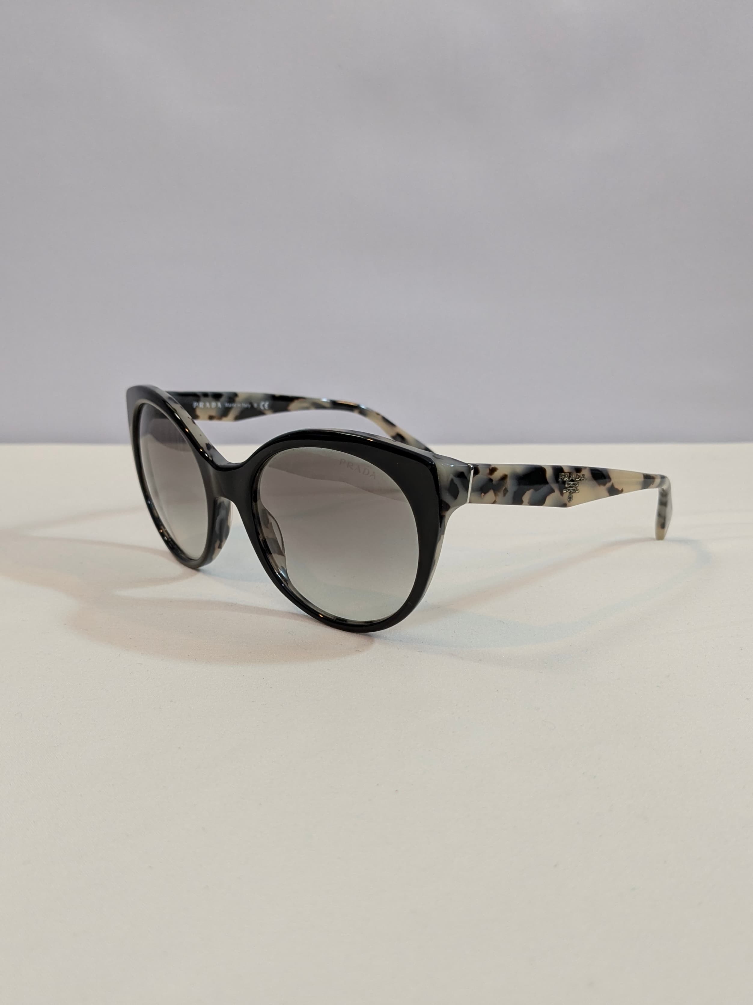 Prada SPR23O Black and Ivory Marble Cat-Eye Sunglasses with Gray Gradient Lenses - Thumbnail 4