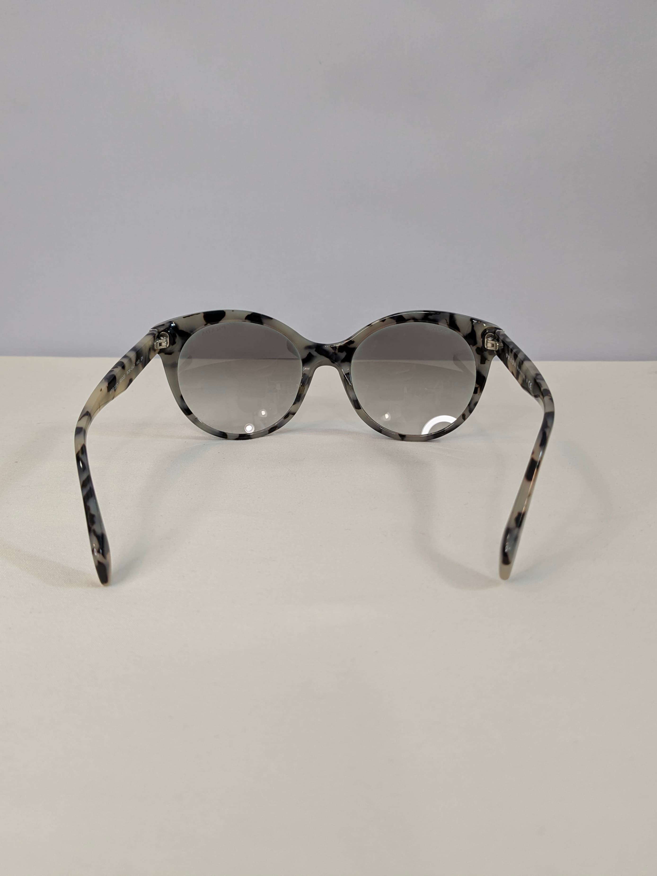 Prada SPR23O Black and Ivory Marble Cat-Eye Sunglasses with Gray Gradient Lenses - Thumbnail 7