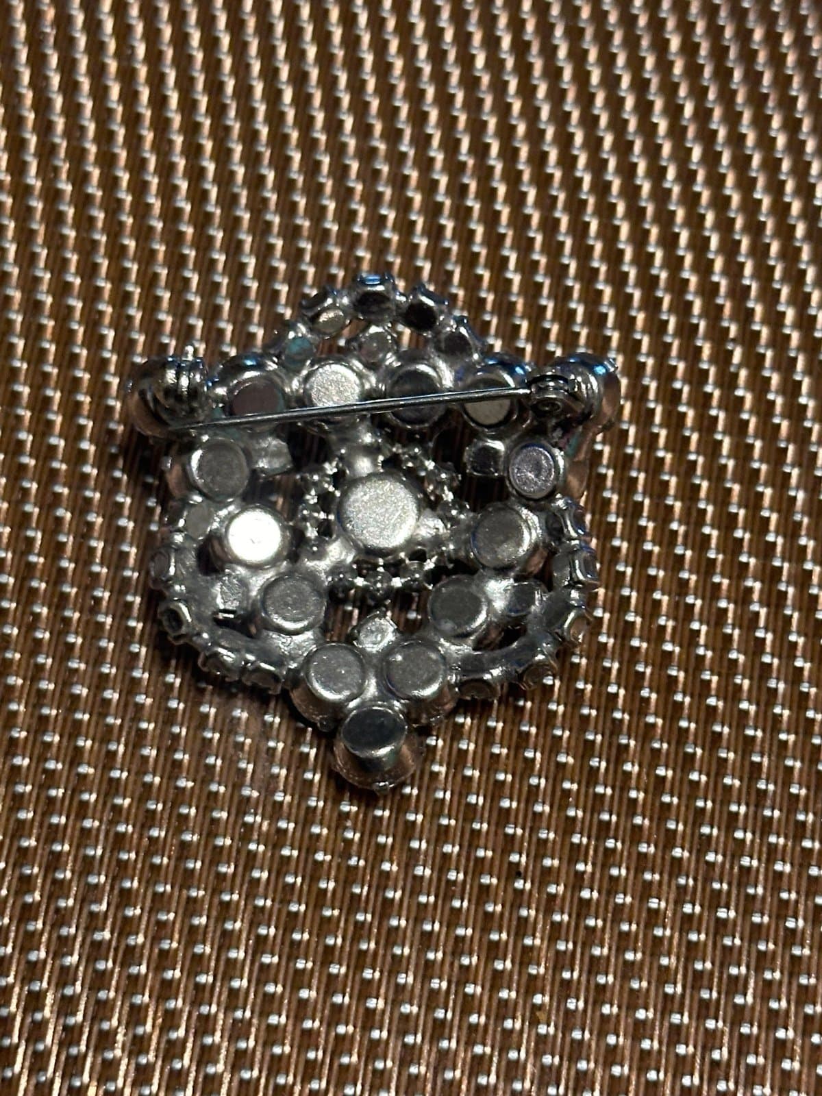 Vintage Diamond Brooch, Costume, Unmarked - Thumbnail 2