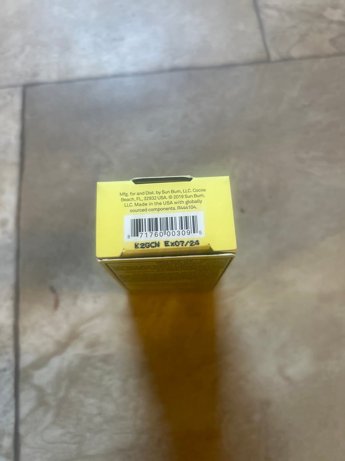 Sun Bum Face Stick Sunscreen - Thumbnail 4