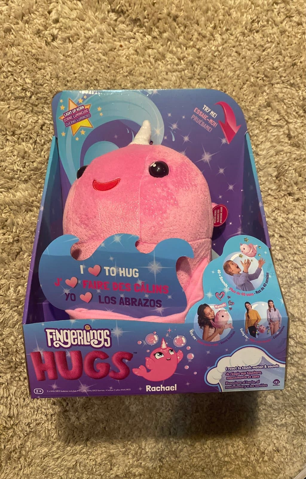 Brand new in package!!Fingerlings HUGS - - Thumbnail 6