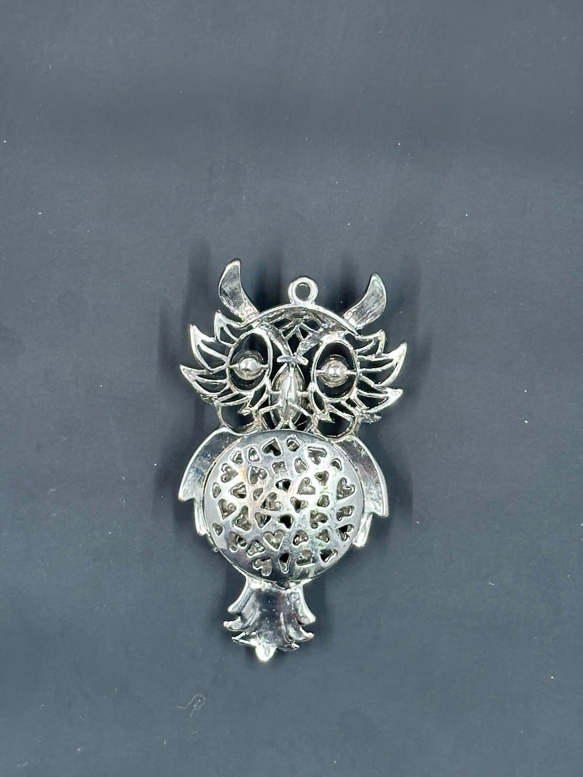 Retro Owl Necklace Large Pendant EXCELLENT Unsigned, No Chain, Pendant Only - Thumbnail 3