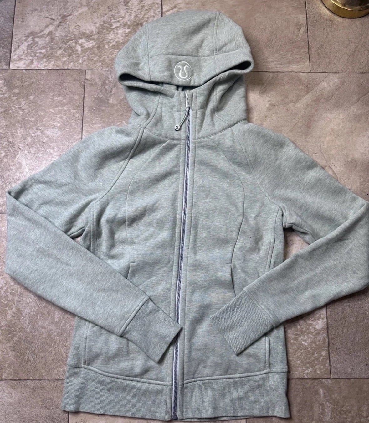 Lululemon Womens Size 6 Scuba Hoodie Stretch Slope Light Green/Mint
