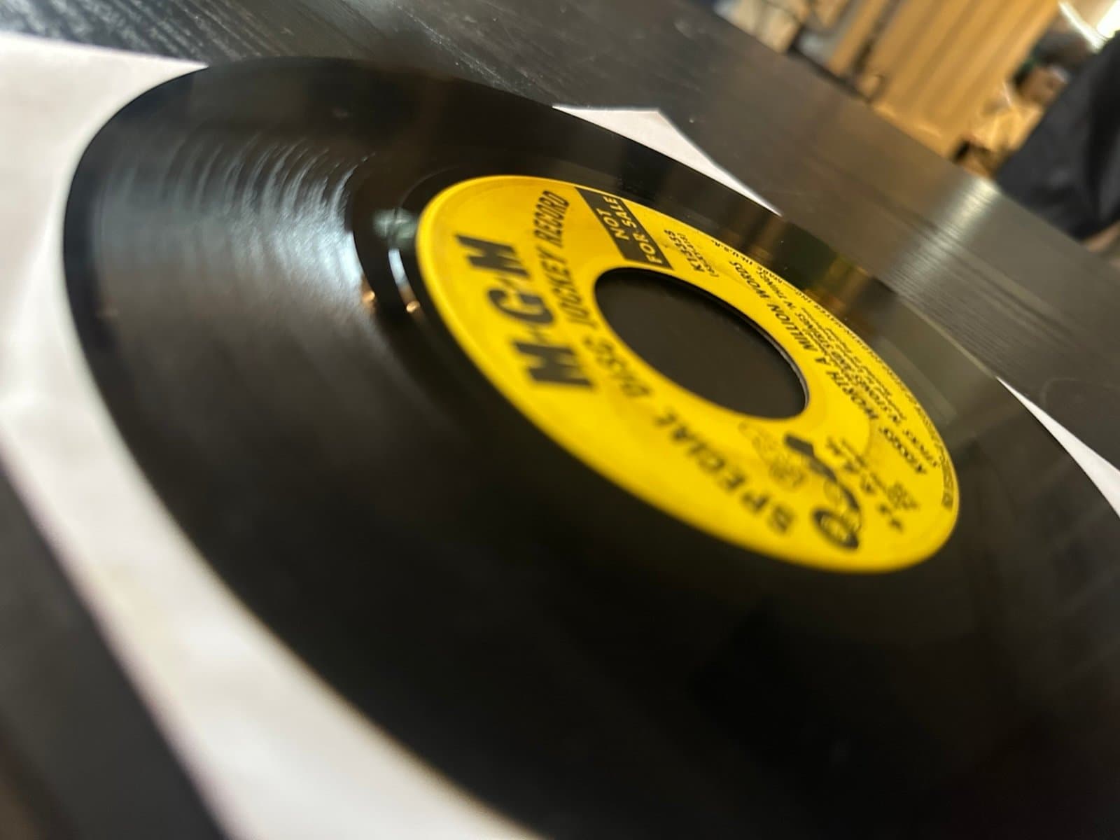 MGM SPECIAL DISC JOCKEY 45 Promo Hello blues (It’s Me Again)-Kisses Worth A Mill - Thumbnail 4