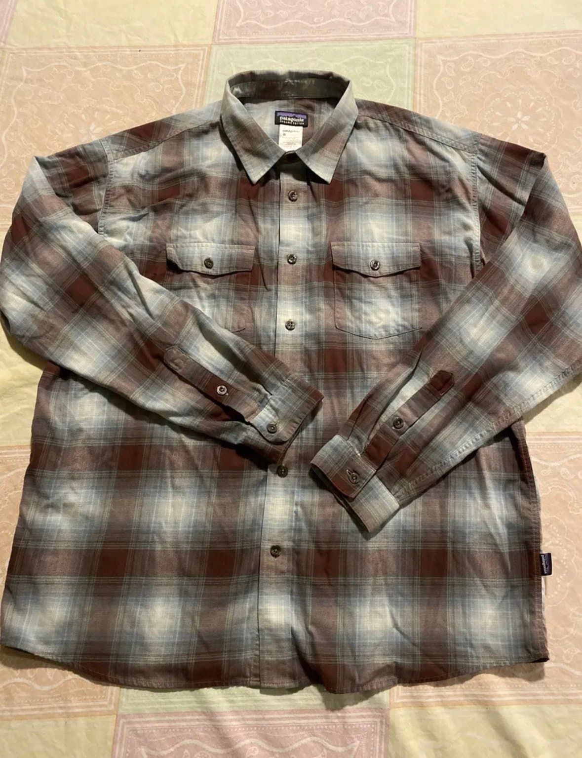 Mens Patagonia Button Shirt Size XL Plaid Organic Cotton Blend Light Weight - Thumbnail 2