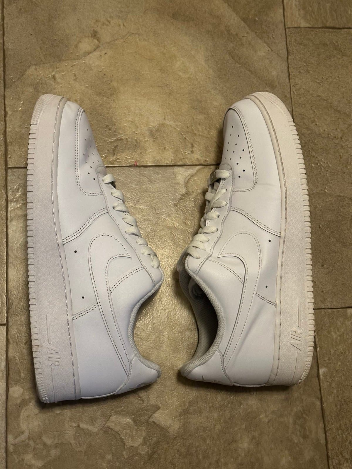 Nike Air Force 1 Low ‘07 Triple White 315122-111 Men’s Size 11.5 (USED) - Thumbnail 3