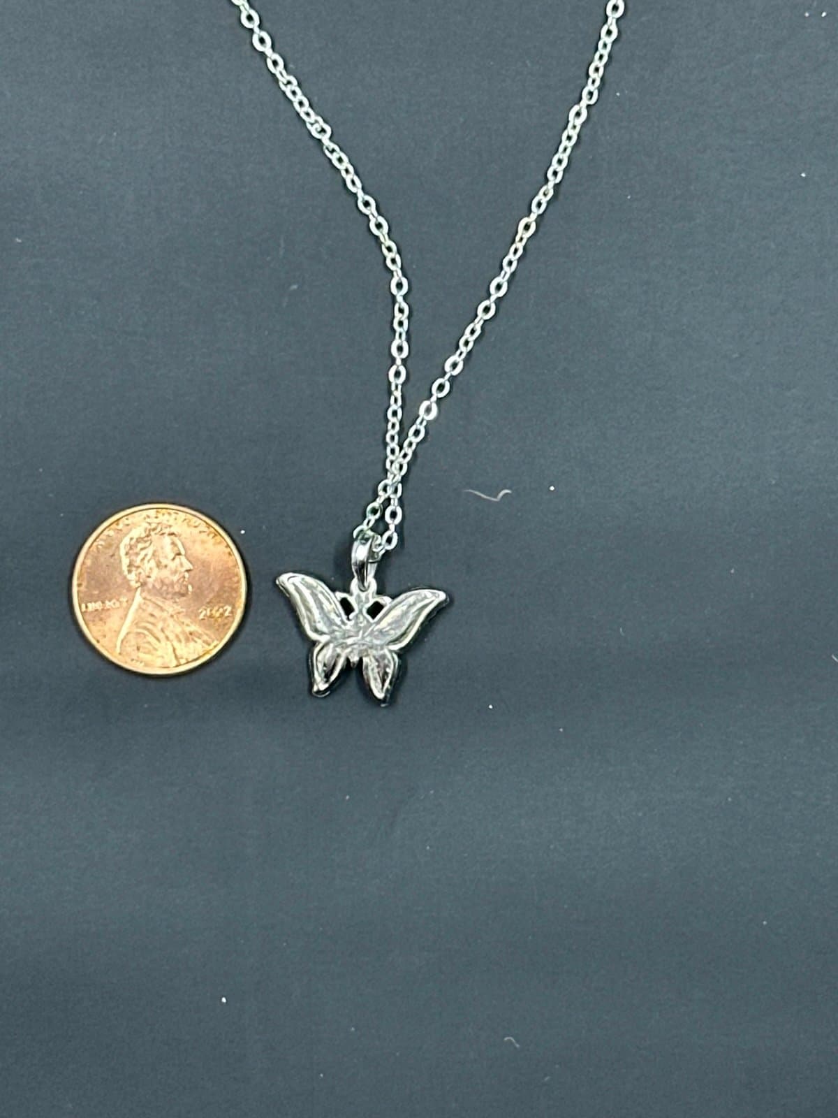 Vintage Beautiful Irradescent Women's Silver Butterfly Necklace - Thumbnail 4